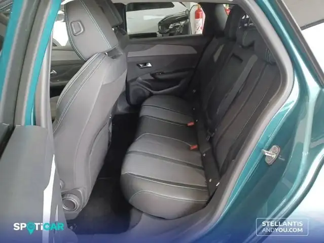 Peugeot 308 view 10