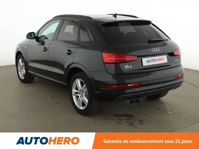 Audi Q3 view 4