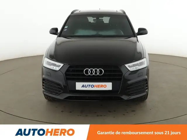 Audi Q3 view 9