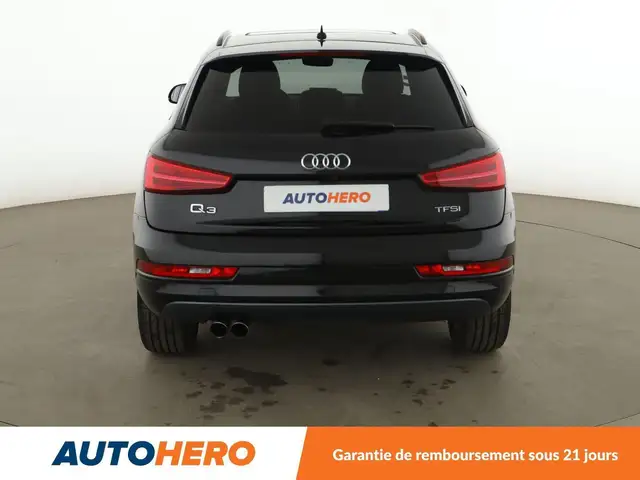 Audi Q3 view 5