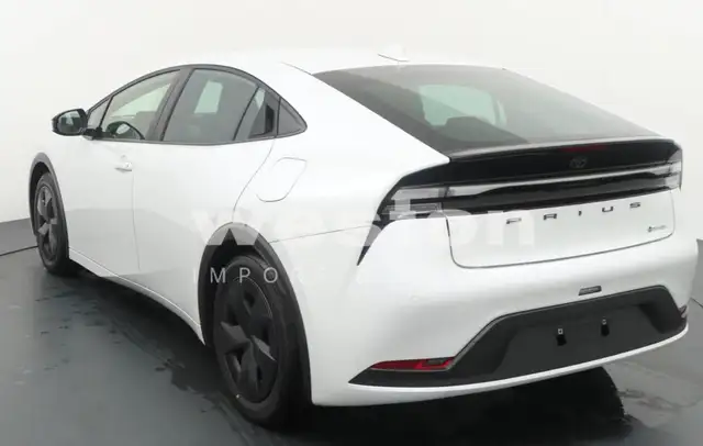 Toyota Prius 2.0 PHEV 223 Dynamic e-CVT 2WD - LED - Sitzheizung