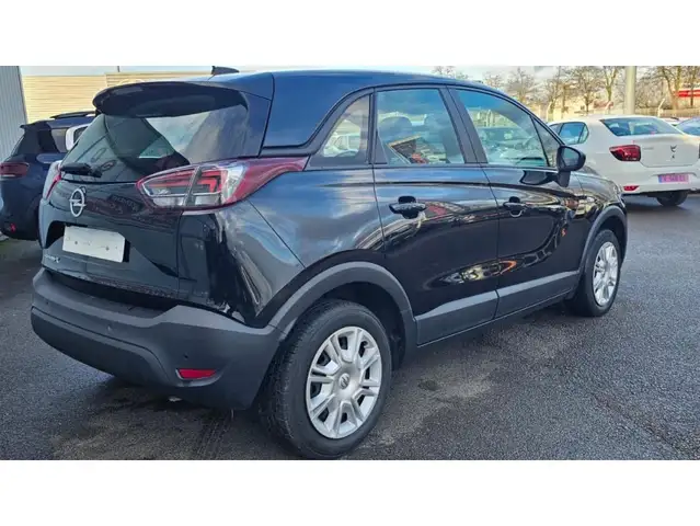 Opel Crossland view 3