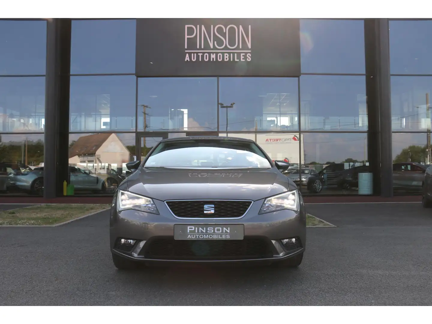 SEAT Leon Leon 1.2 16V TSI - 110 Start \u0026 Stop  2012 BER Gris - 2