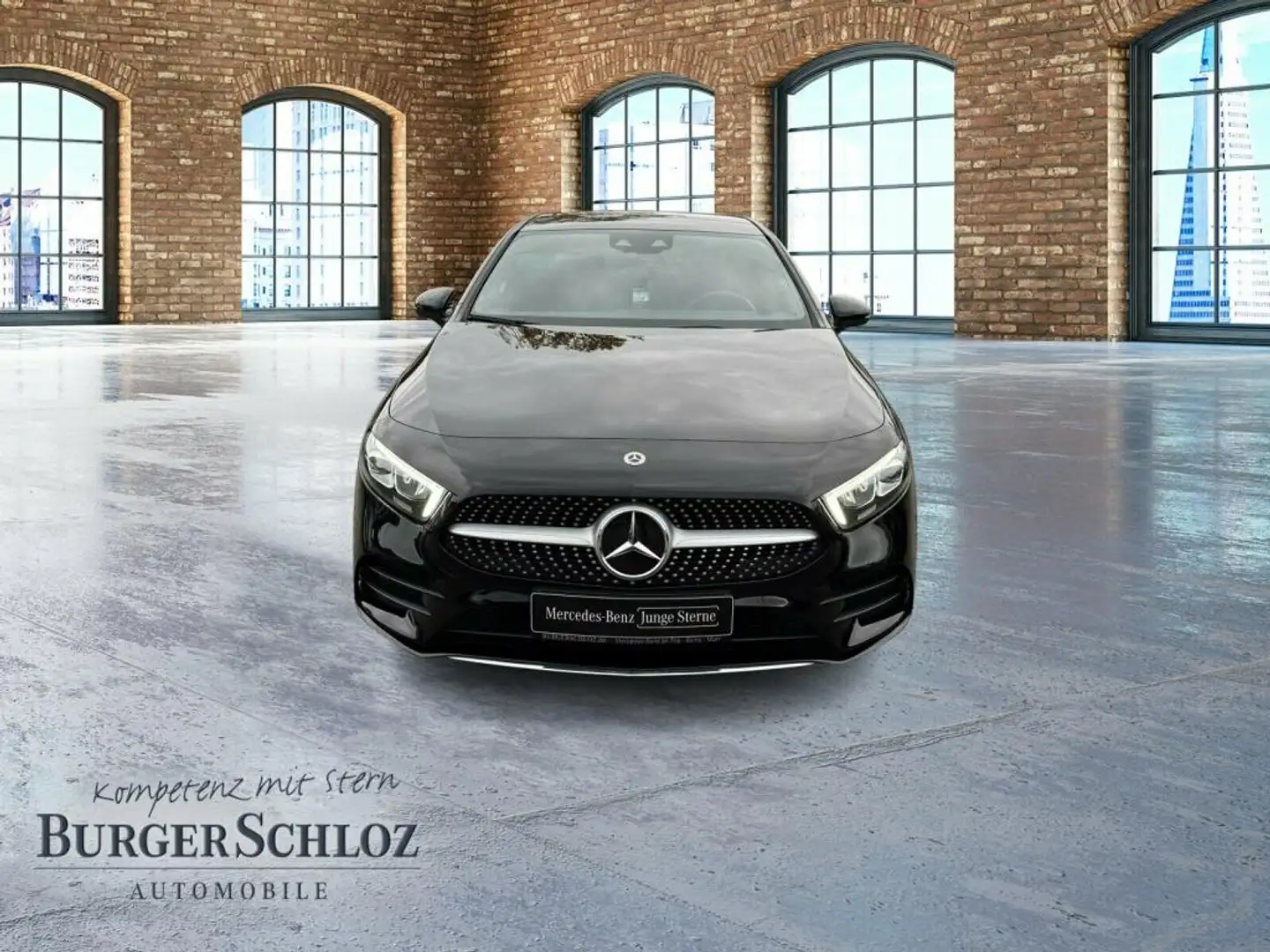 Mercedes-Benz A 250 4M AMG AUT KlimaA LED LM Navi PDC ParkAss Schwarz - 2