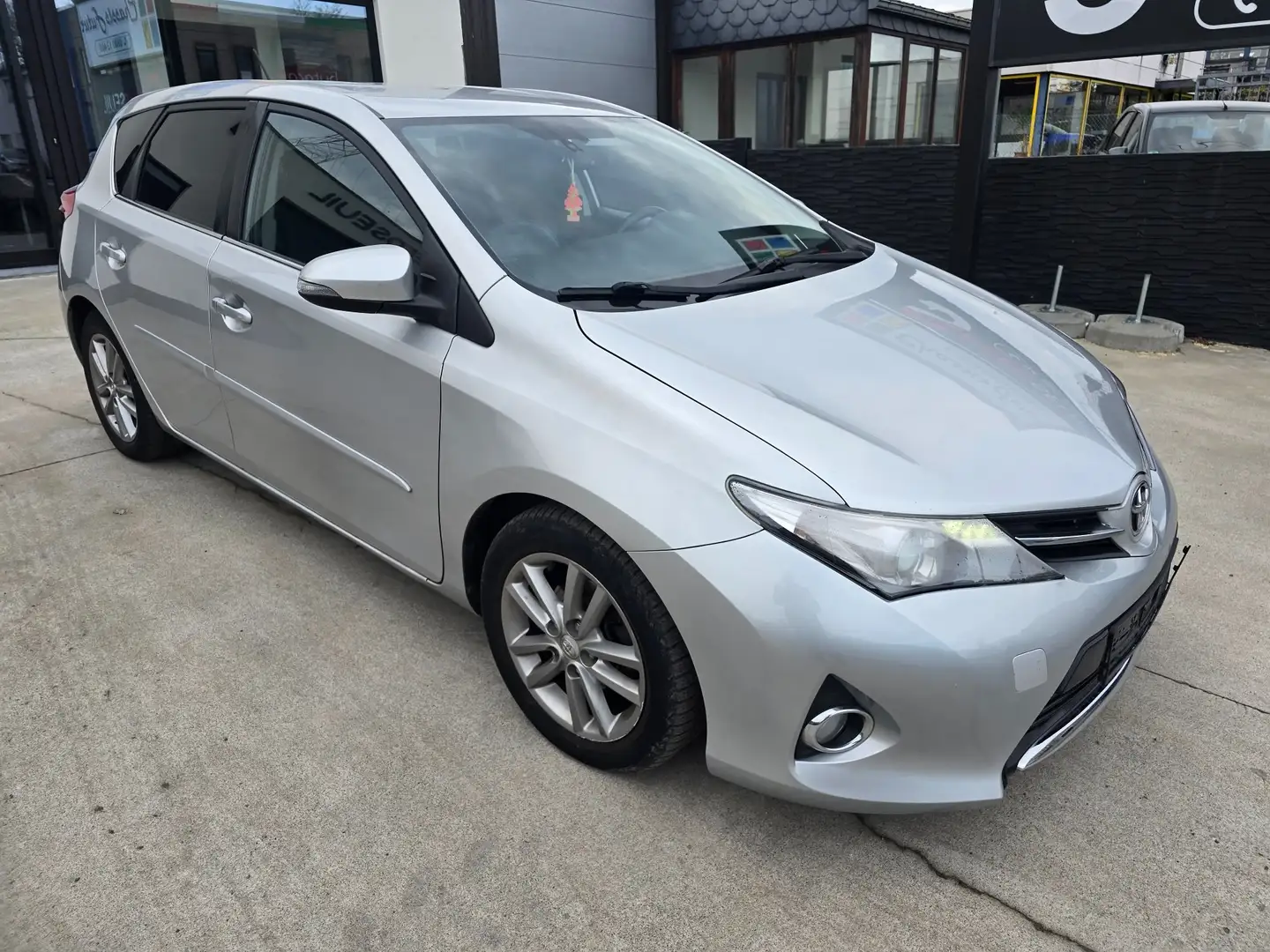 Toyota Auris Auris 1.4 D-4D Comfort Alu - 2