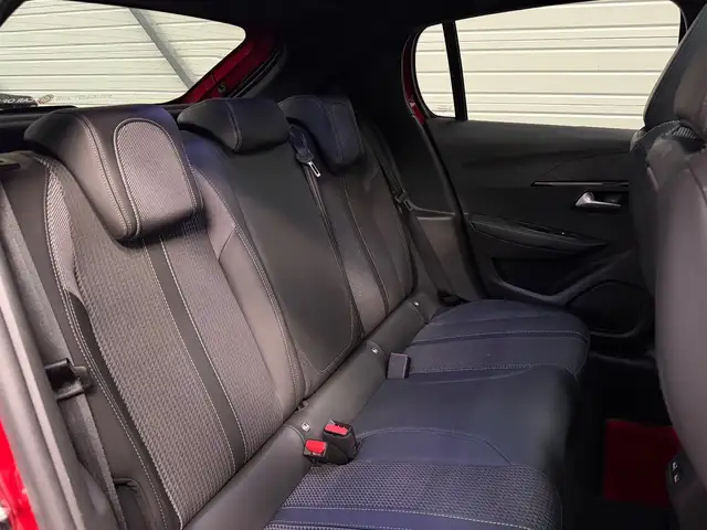 Peugeot 208 view 19