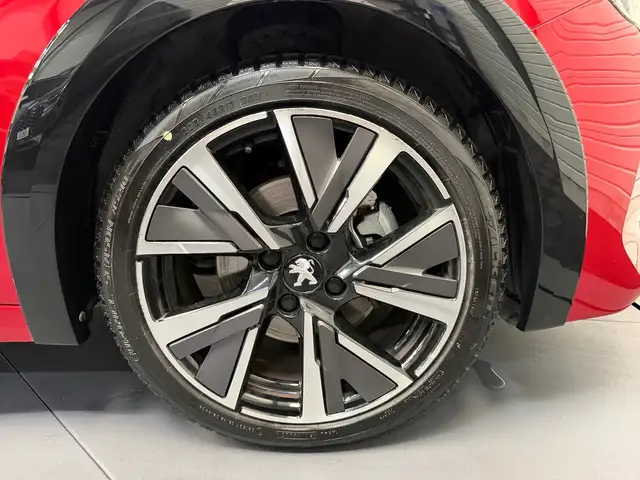 Peugeot 208 view 25