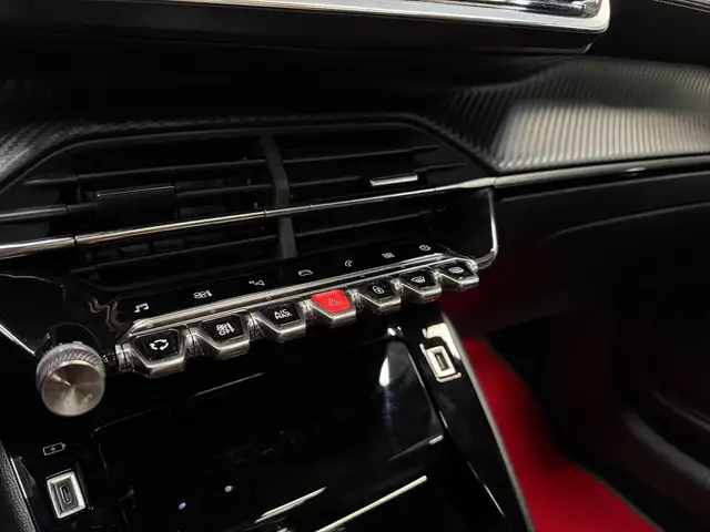 Peugeot 208 view 15