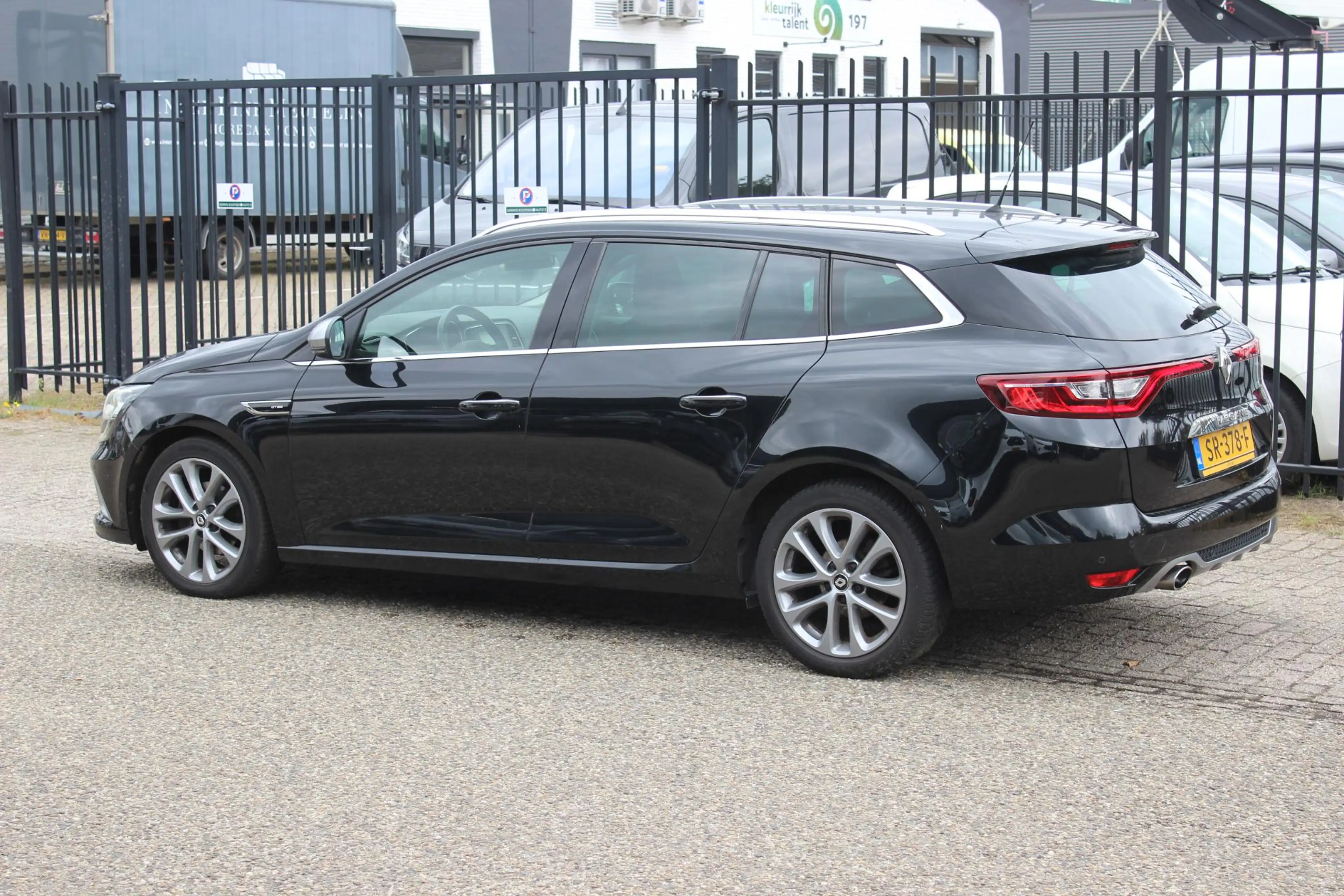Renault Megane Estate 1.2 TCe Bose — photo 2