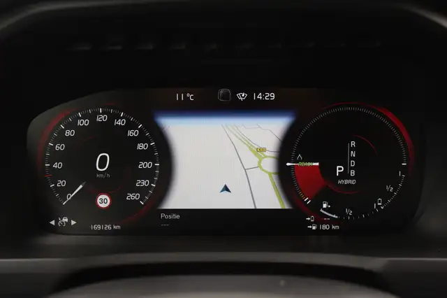 Volvo XC90 view 19