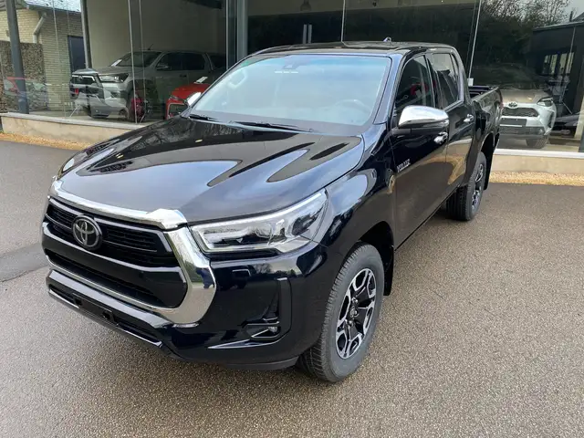 Toyota Hilux 2.4 D-4D 4WD Comfort Auto