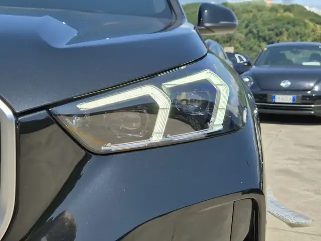 BMW X1 view 13