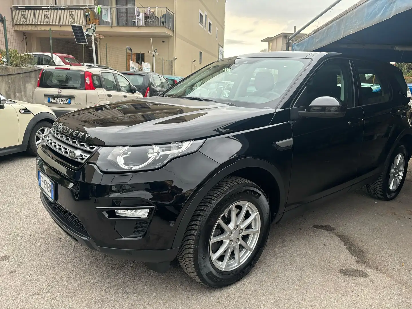Land Rover Discovery Discovery 2.0 td4 Hse 150 cv Nero - 1