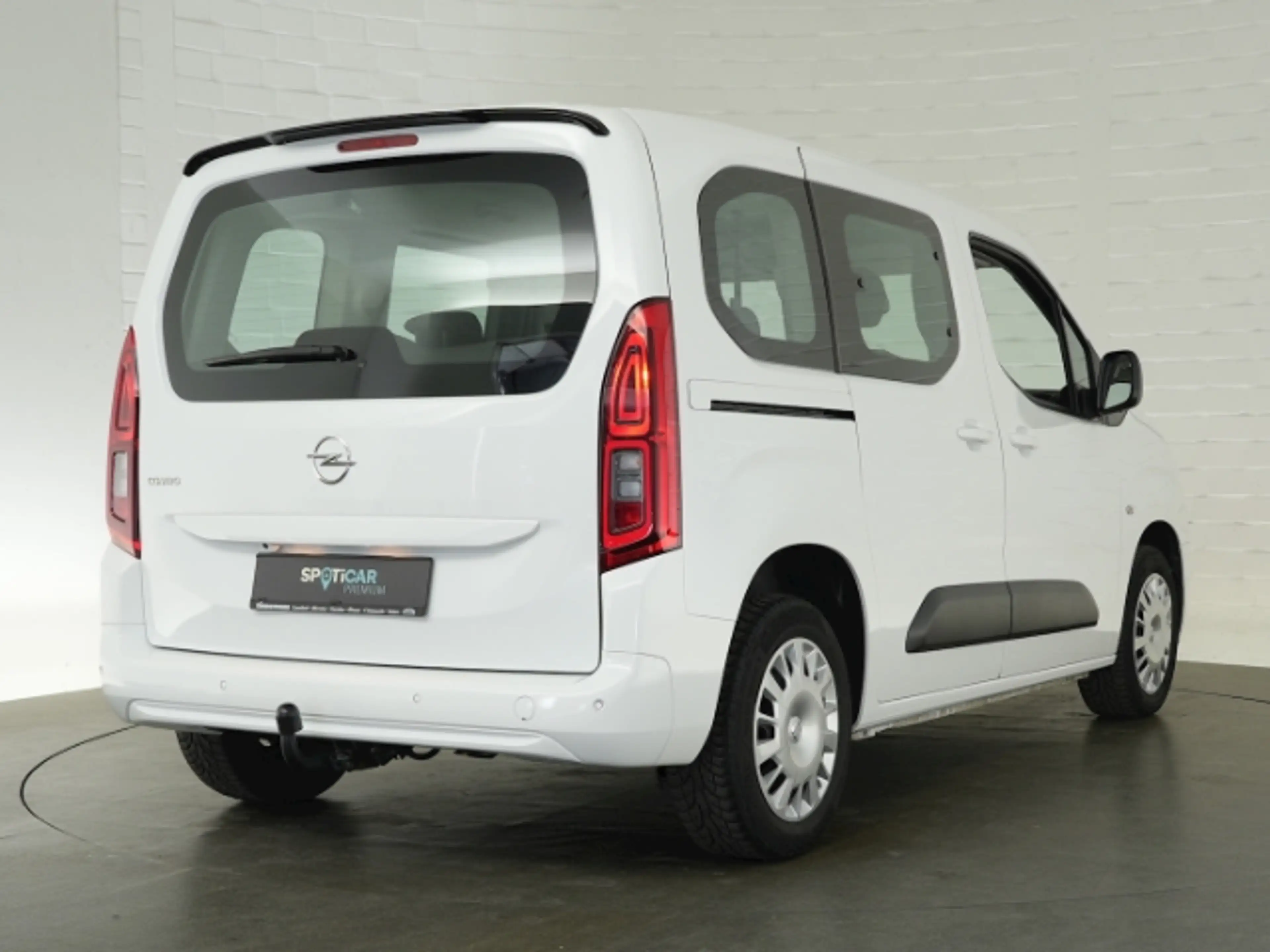 Opel Combo Life E EDITION+NAVI+RÜCKFAHRKAMERA+SITZ-/LENKRADHEIZUNG — photo 3