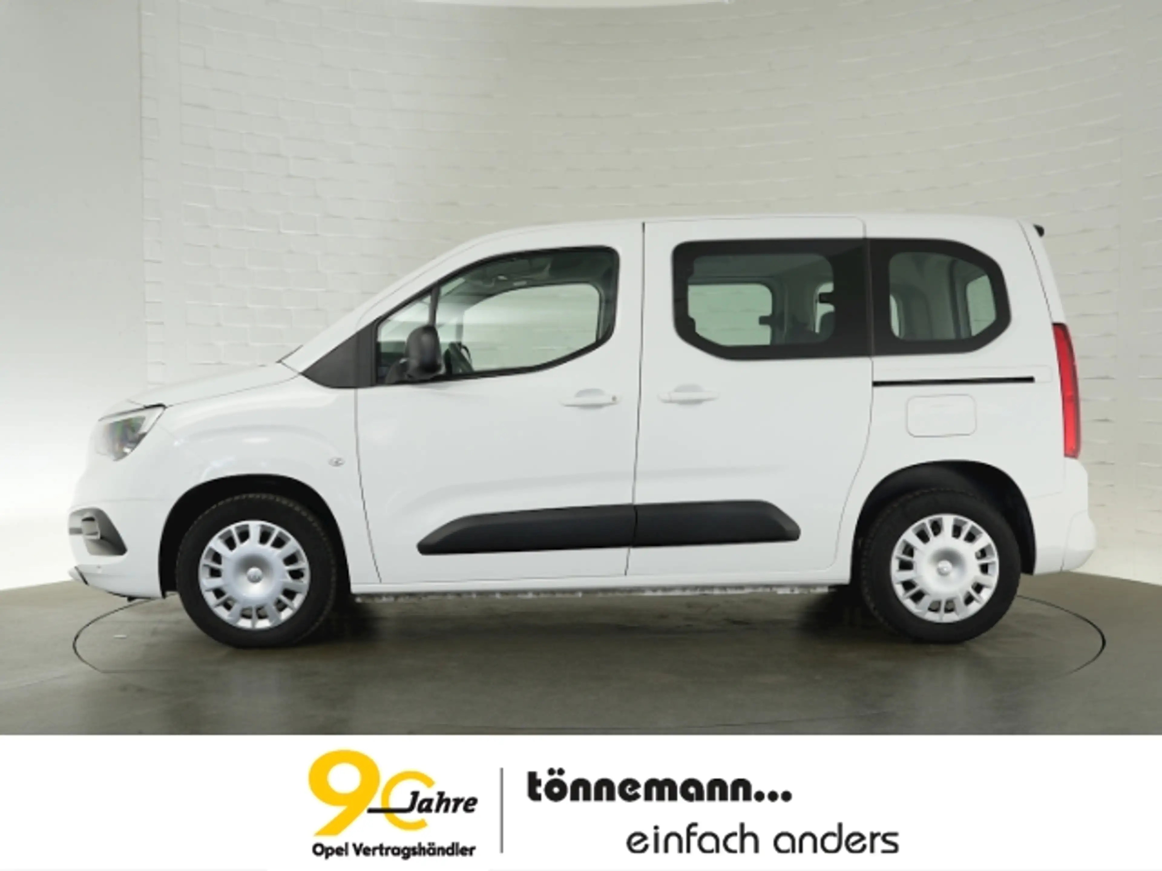 Opel Combo Life E EDITION+NAVI+RÜCKFAHRKAMERA+SITZ-/LENKRADHEIZUNG — photo 8