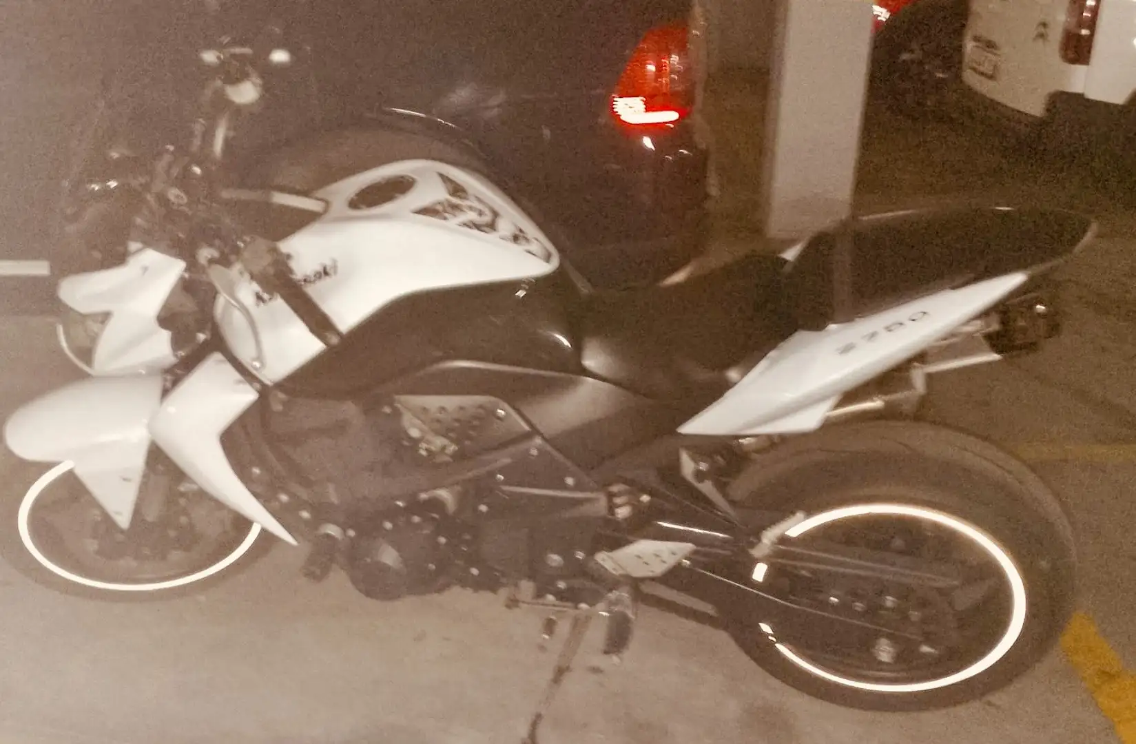 Kawasaki Z 750 escapé homologado Mivv Blanc - 2