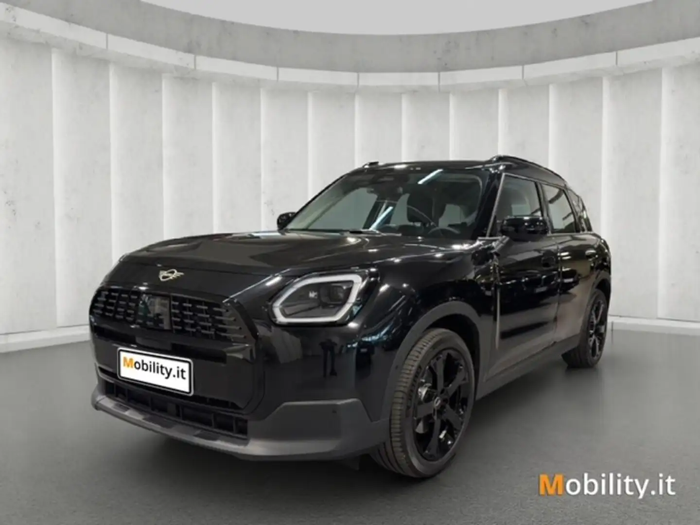 MINI Cooper D Countryman Mini Countryman 2.0 48V D Favoured auto Noir - 1