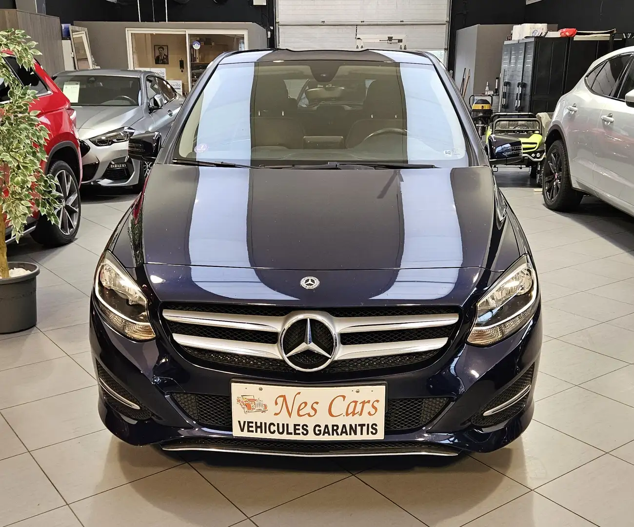 Mercedes-Benz B 200 CUIR,GPS,CAMERA,FREINAGE D'URGENCE,GARANTIE 1 AN Bleu - 2