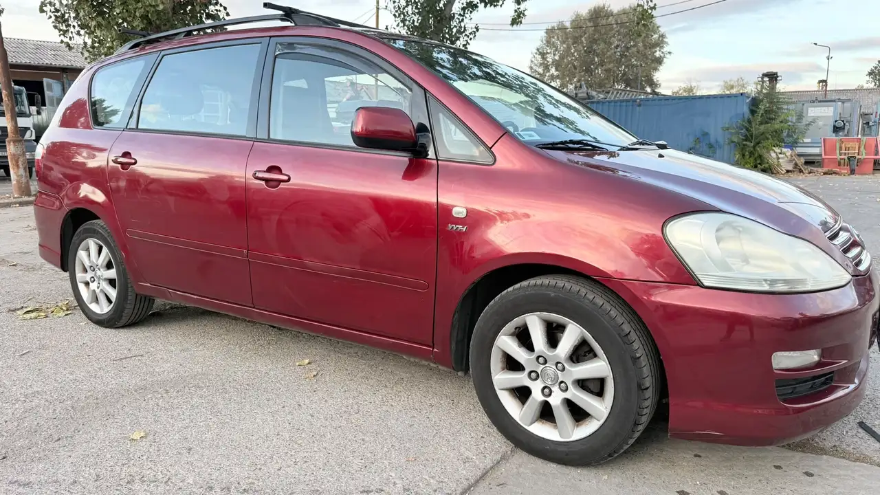 Toyota Avensis Verso