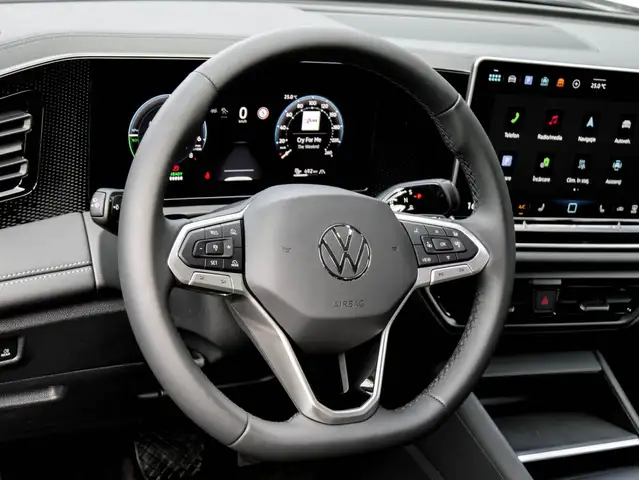 Volkswagen Tiguan view 8