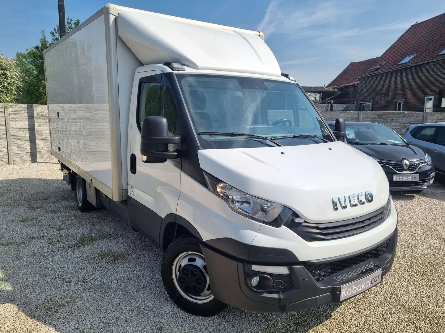 Iveco Daily FOURGON CAISSE /ROUE JUMELEE//GPS//USB//CRUISE// Blanc - 1