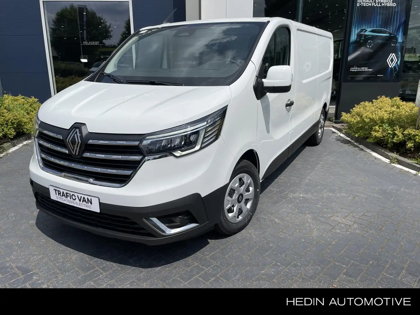 Renault Trafic E-Tech T29 L2H1 Advance 52 kWh | easy link navigat Bílá - 1