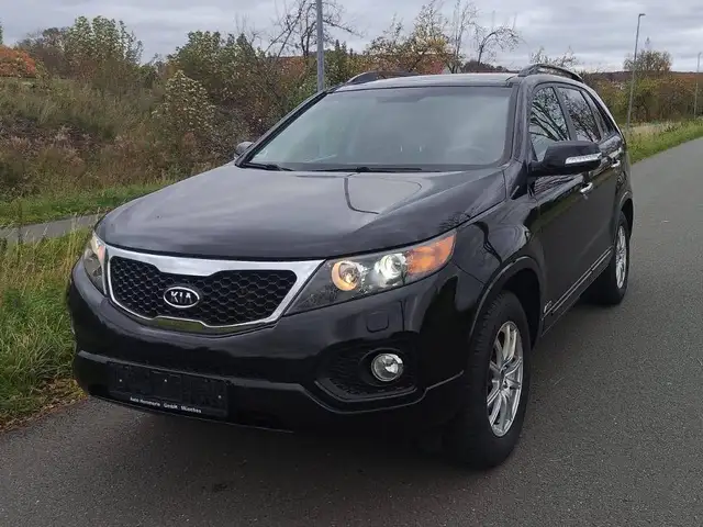 Kia Sorento Spirit 2.2 4WD 197PS AUTOMATIK 2HD+SCHECKHEFT+AHK+XENON+KEYLESS+NAVI+LEDER+PANORAMAGLASDACH+KAMERA+TEMPOMAT+USB+ALUFELGEN