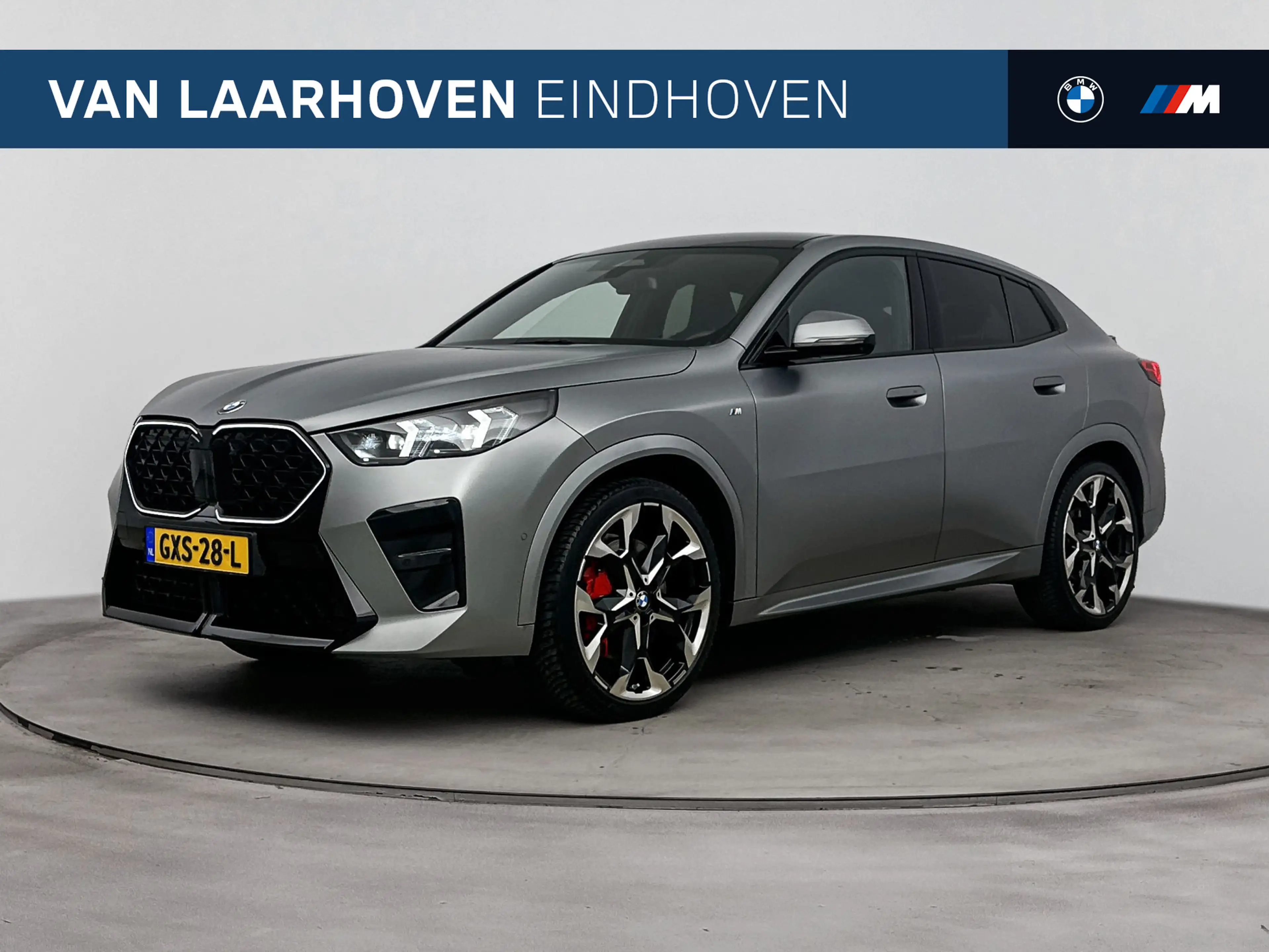 BMW X2 sDrive20i M Sport Automaat / Panoramadak / M Sport
