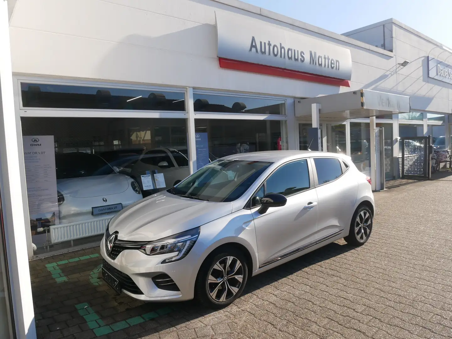 Renault Clio Evolution TCe 90 Grau - 1
