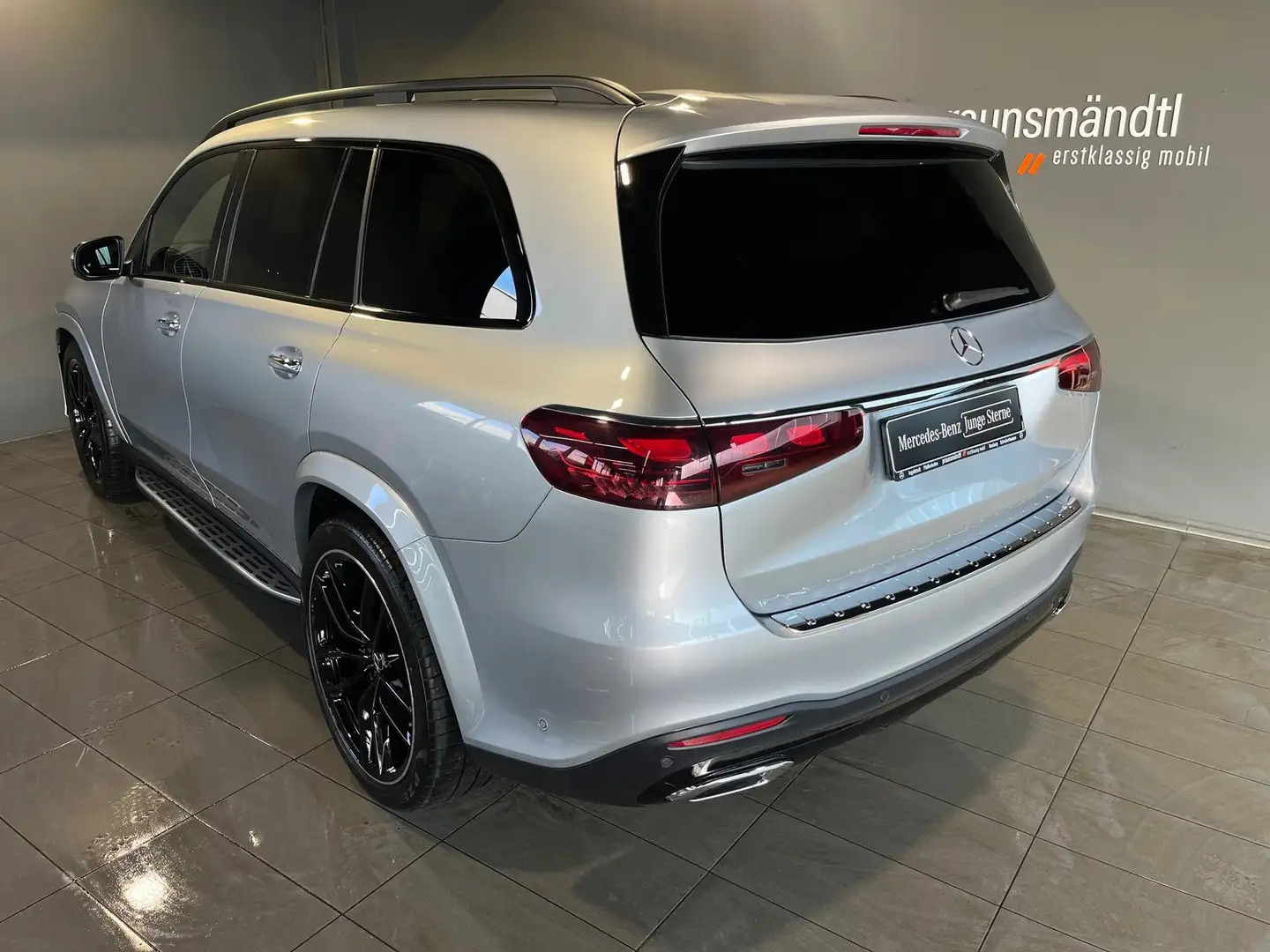 Mercedes-Benz GLS 450 d 4M AMG Night Pano/Sound/Airmat/23"/AHK Silber - 2
