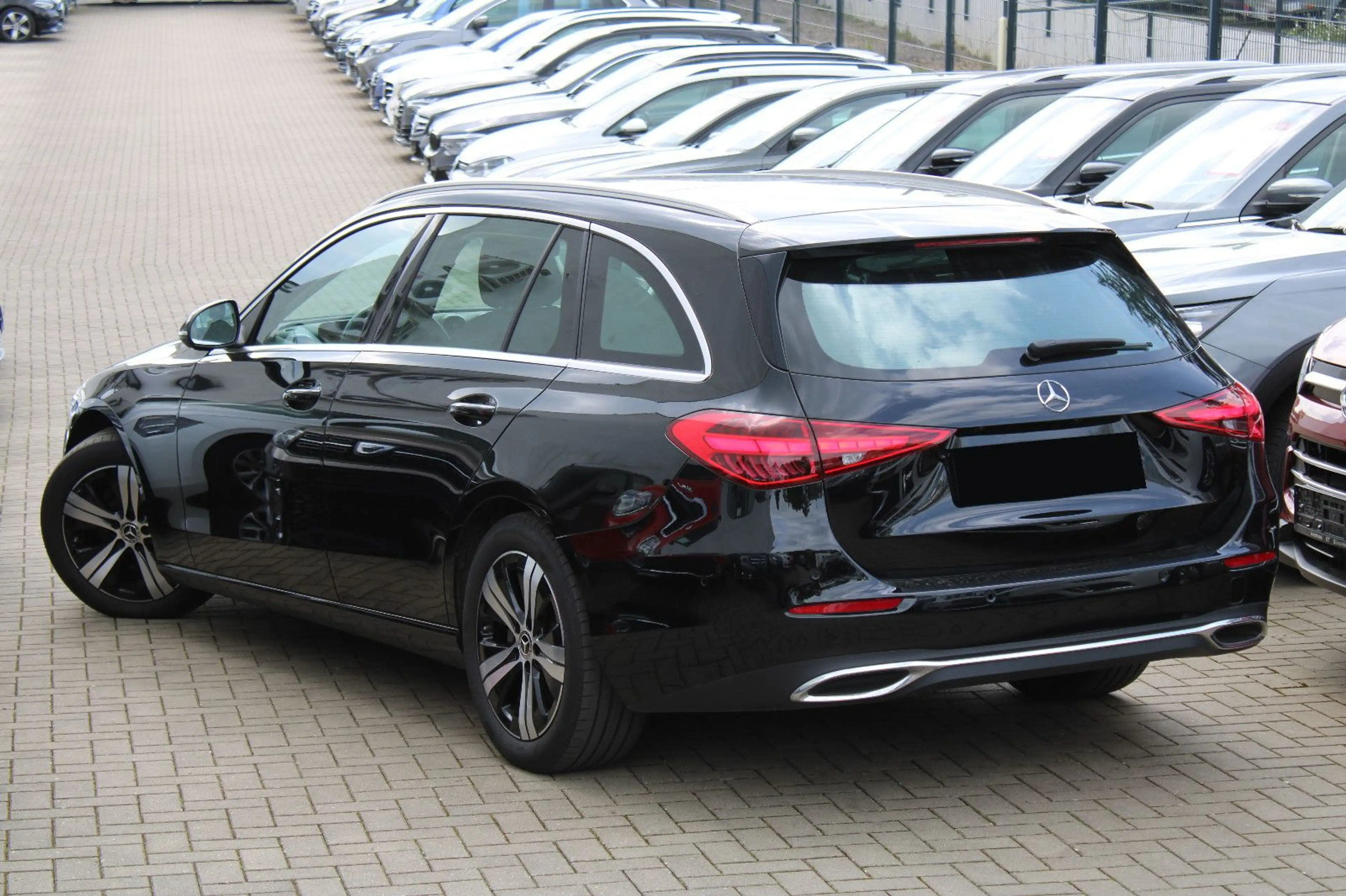 Mercedes-Benz C 200 d T/Autom/LiveCoc/Kamera/Navi/Klima/Sitzhzg — photo 4