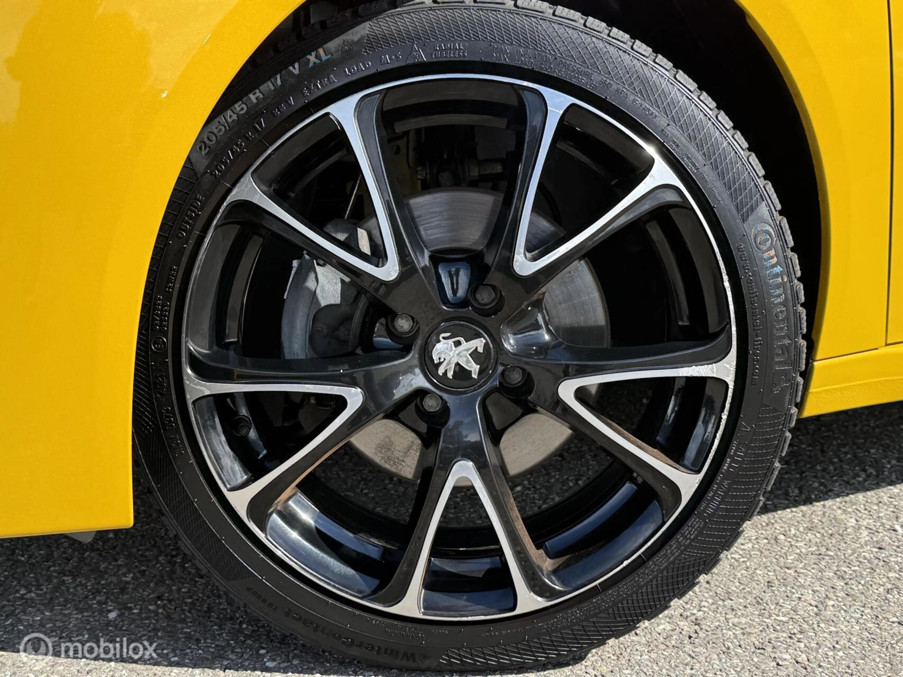 Peugeot 208 1.2 PureTech Blue Lease Allure Camera Trekhk LED — photo 14