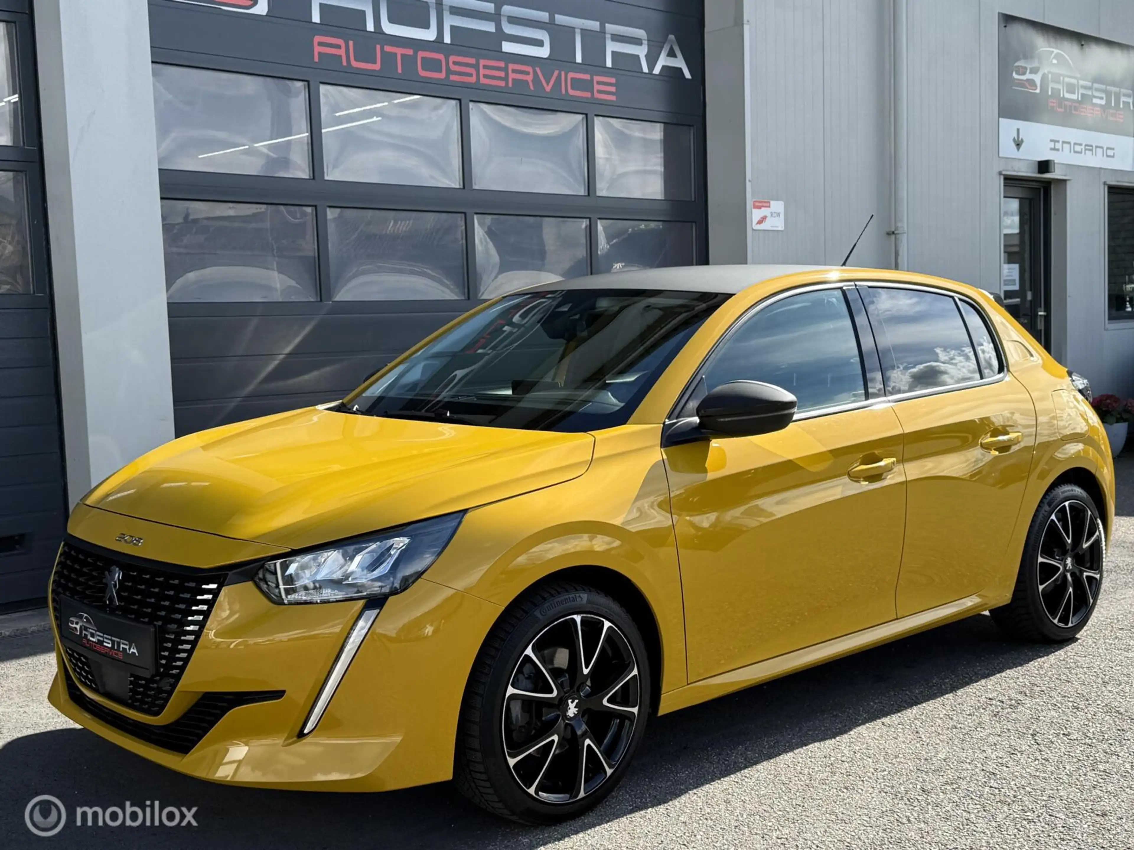 Peugeot 208 1.2 PureTech Blue Lease Allure Camera Trekhk LED — photo 19