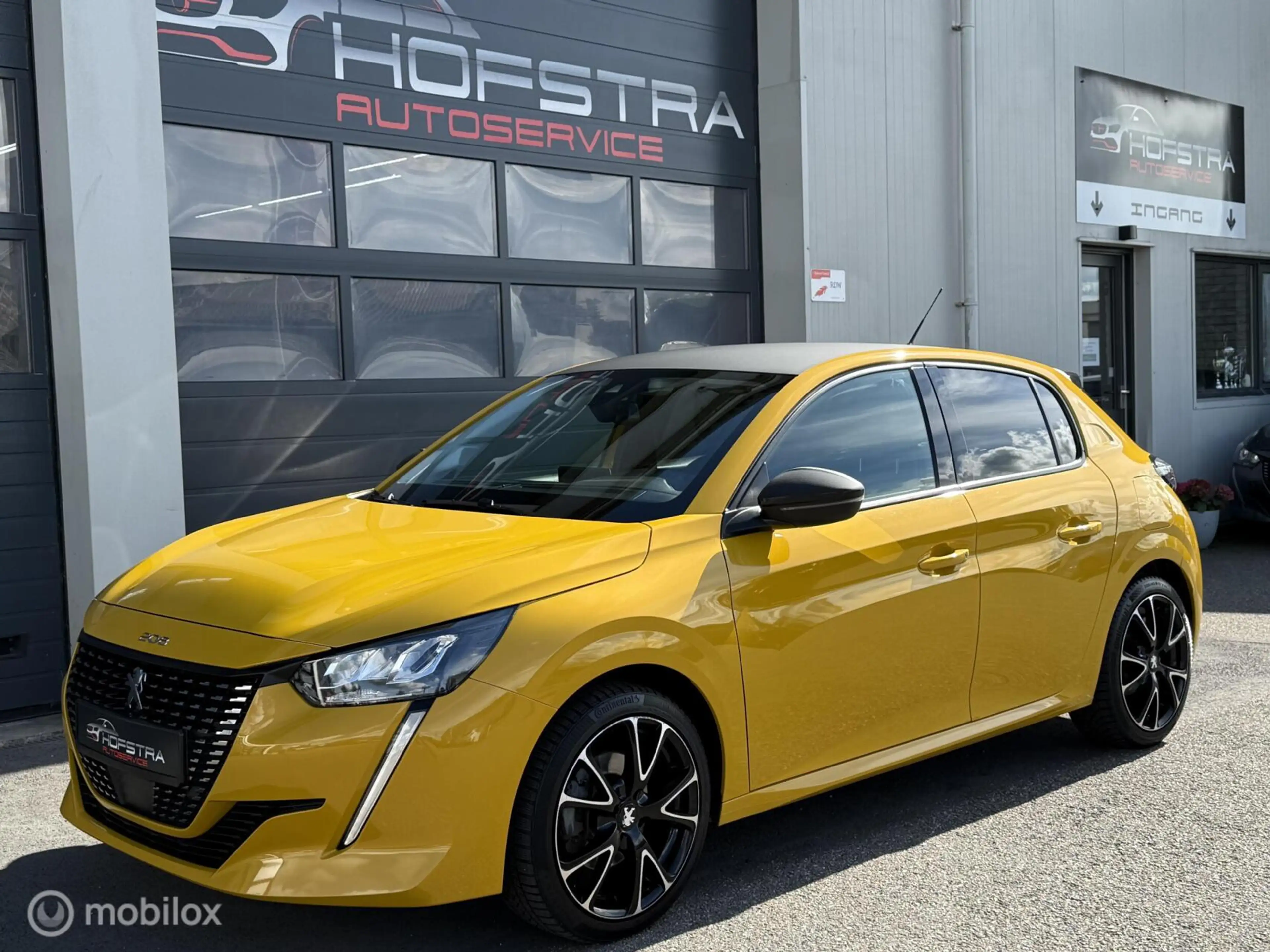 Peugeot 208 1.2 PureTech Blue Lease Allure Camera Trekhk LED — photo 38