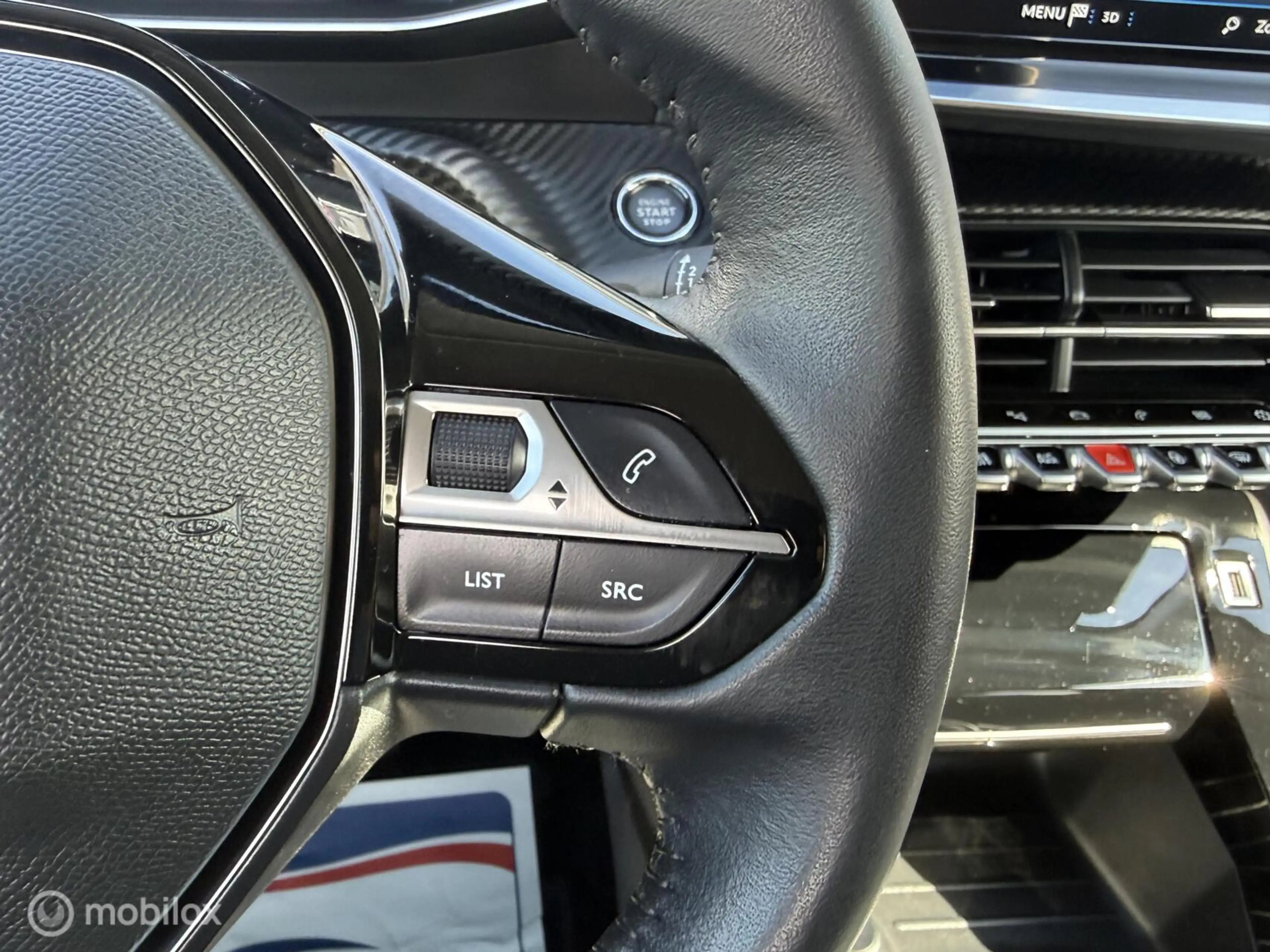 Peugeot 208 1.2 PureTech Blue Lease Allure Camera Trekhk LED — photo 32