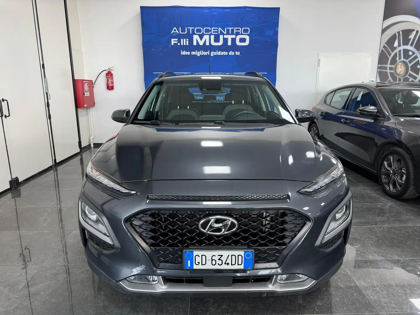 Hyundai KONA 1.0 t-gdi Xline Safety Pack 2wd 120cv Gris - 2