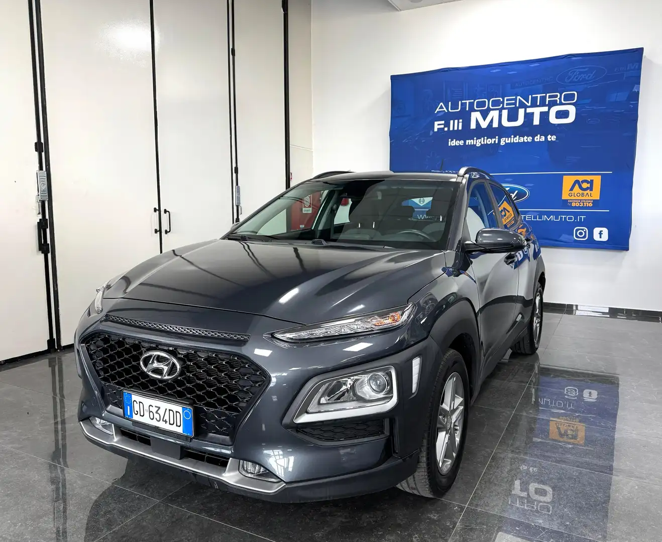 Hyundai KONA 1.0 t-gdi Xline Safety Pack 2wd 120cv Gris - 1