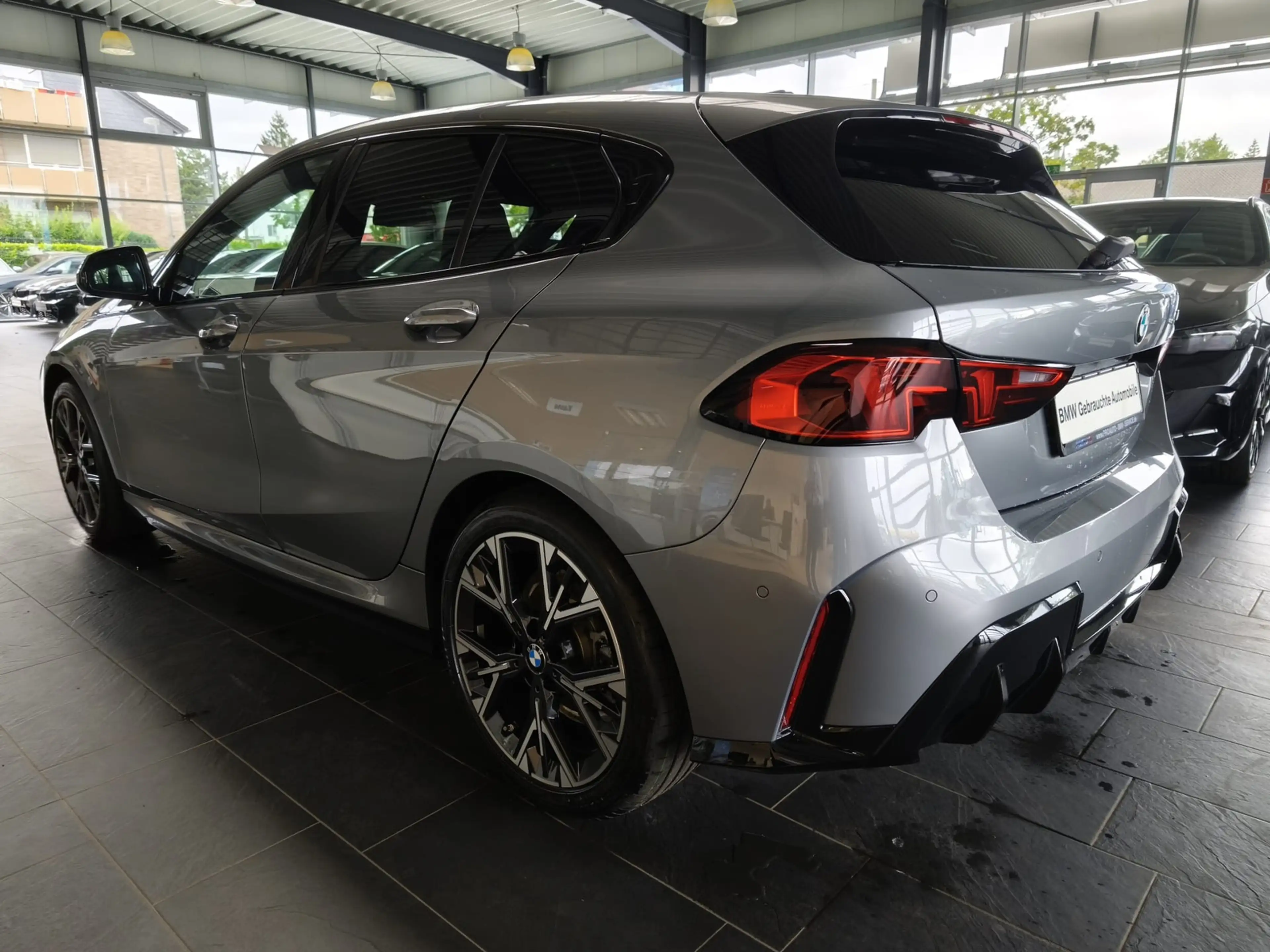 BMW 120 i M Sport Dr.As+/19"/ACC/PANO/RFK — photo 4