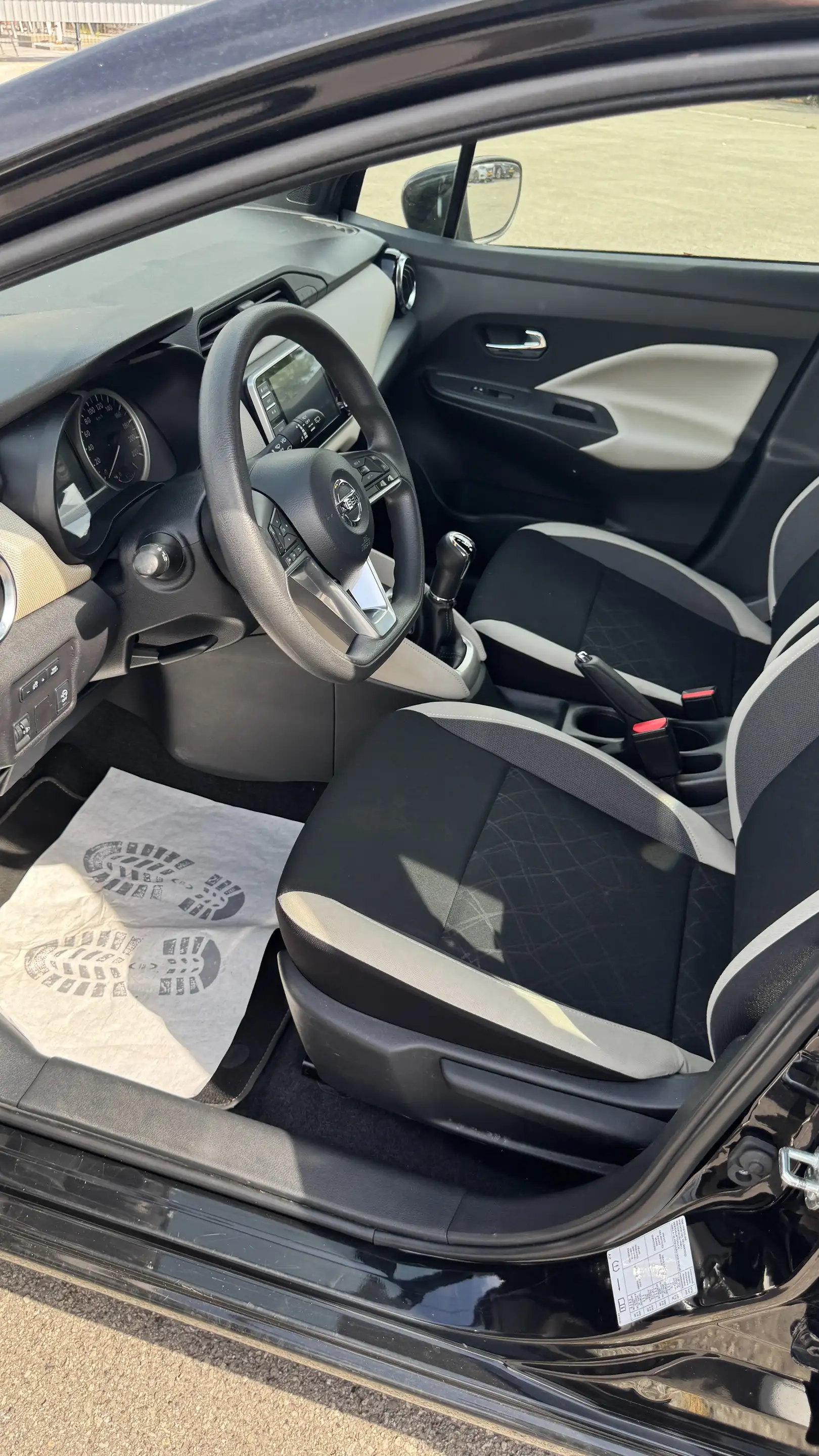 Nissan Micra Micra 0.9 IG-T N-Way — photo 6