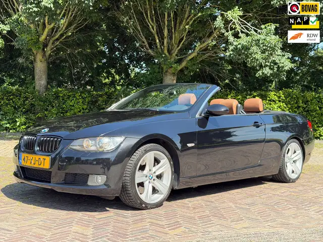 BMW 330 3-serie Cabrio 330d 6 cil. High Executive, goede k