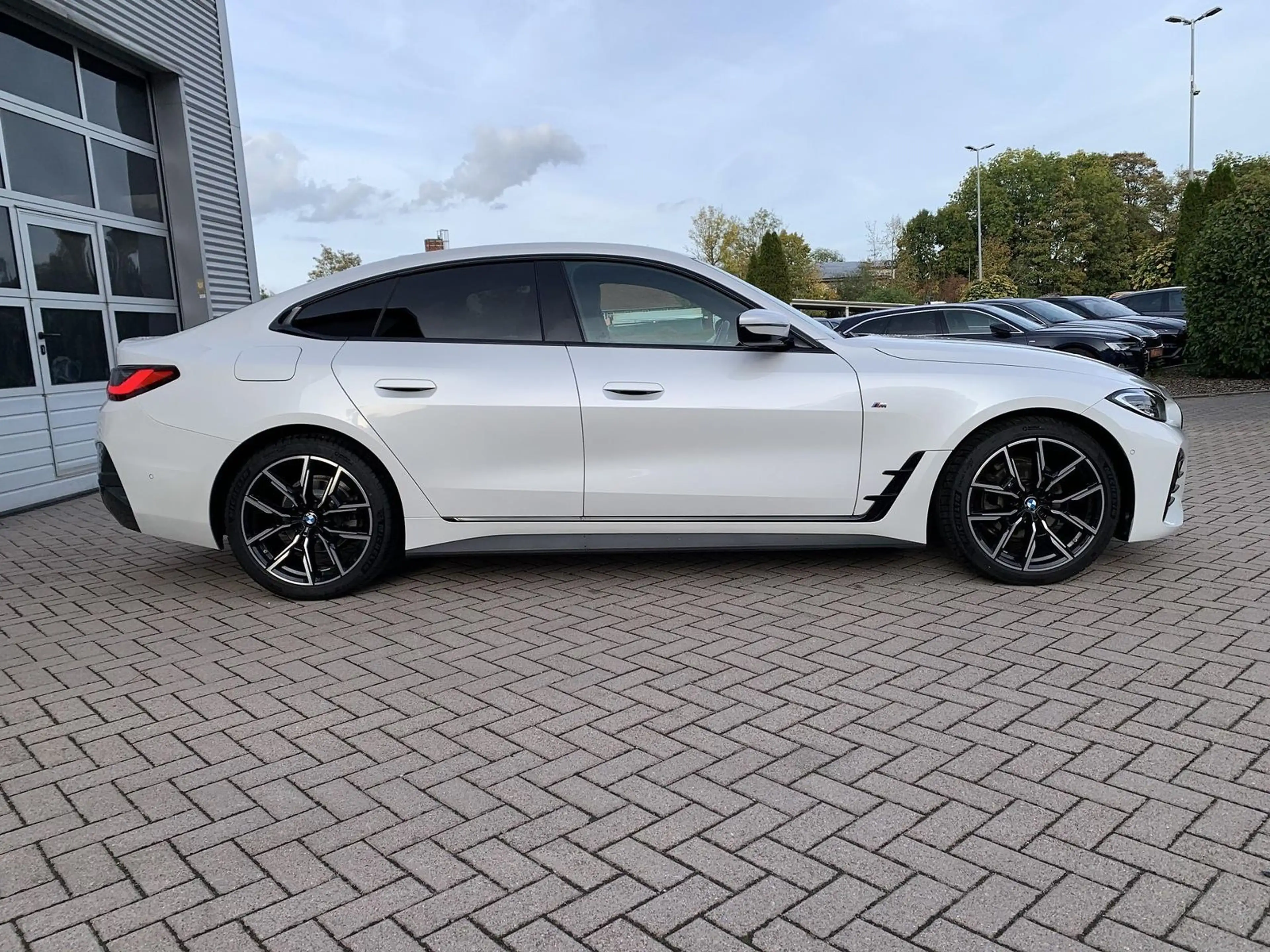 BMW 420 420d xDrive Gran Coupé M Sport Standhzg+HUD+HIFI — photo 4