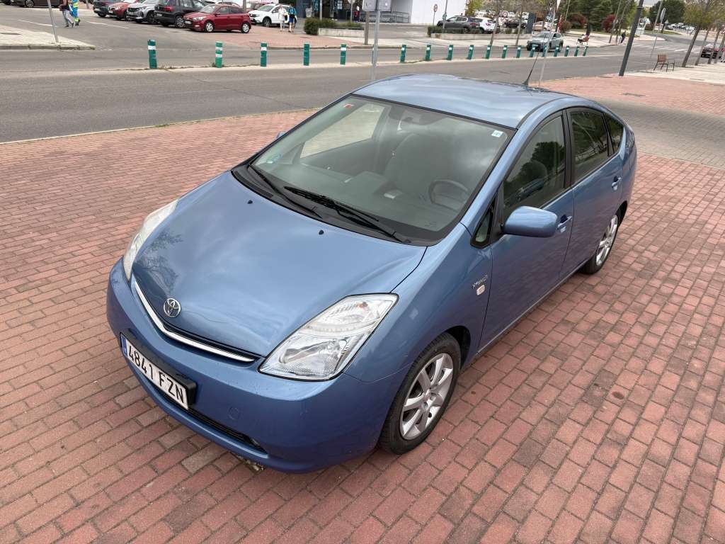 Toyota Prius 1.5 16v VVT-i Executive - foto 1