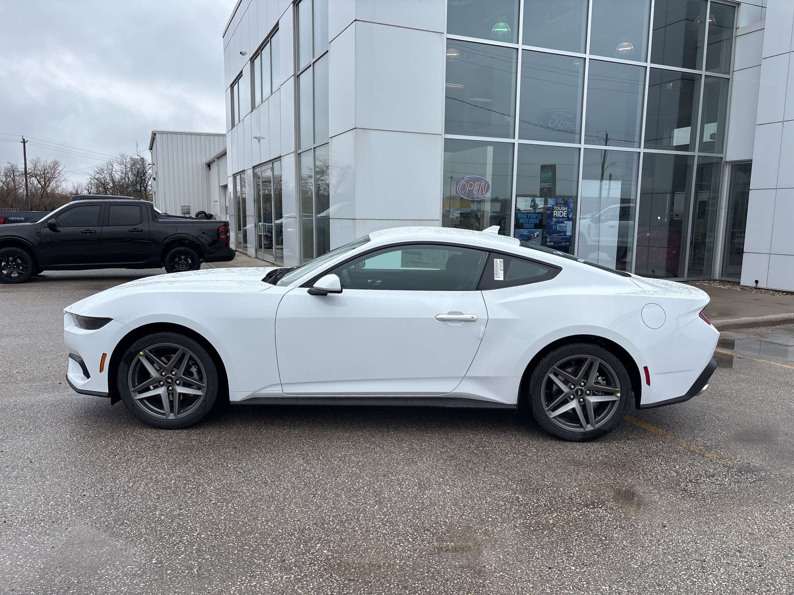 2026 Ford Mustang ECOBOOST — снимка 1