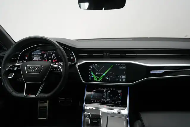 Audi RS6 view 15
