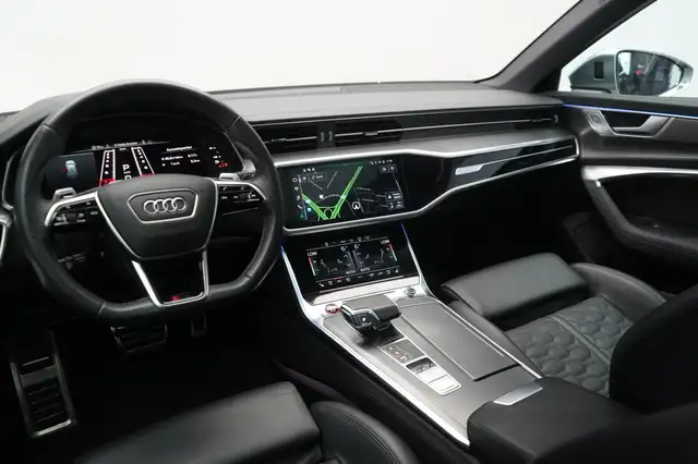Audi RS6 view 13