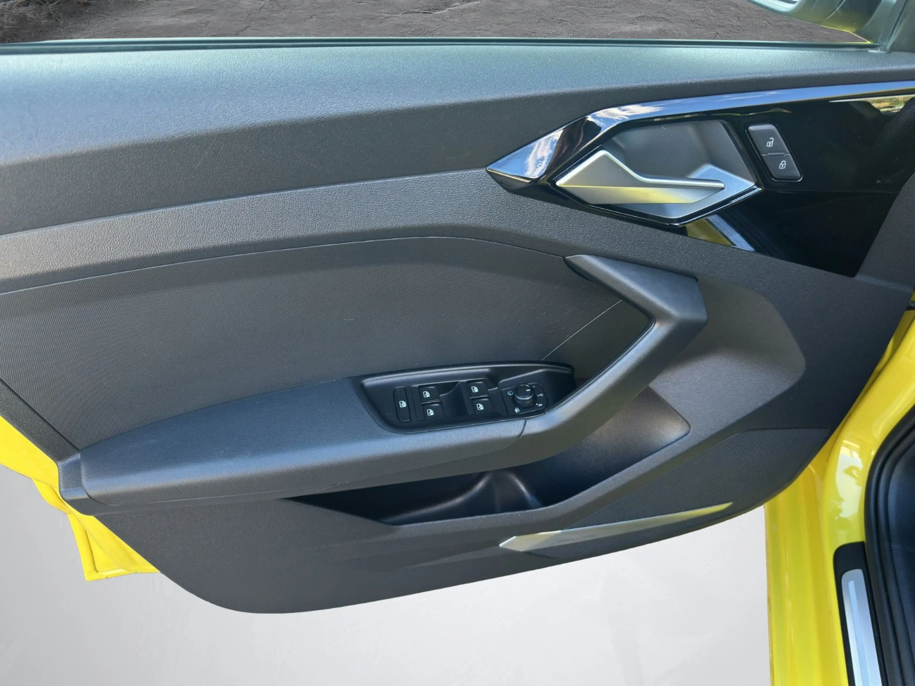 Audi A1 Sportback 35 TFSI S-Line advanced B&O — photo 10