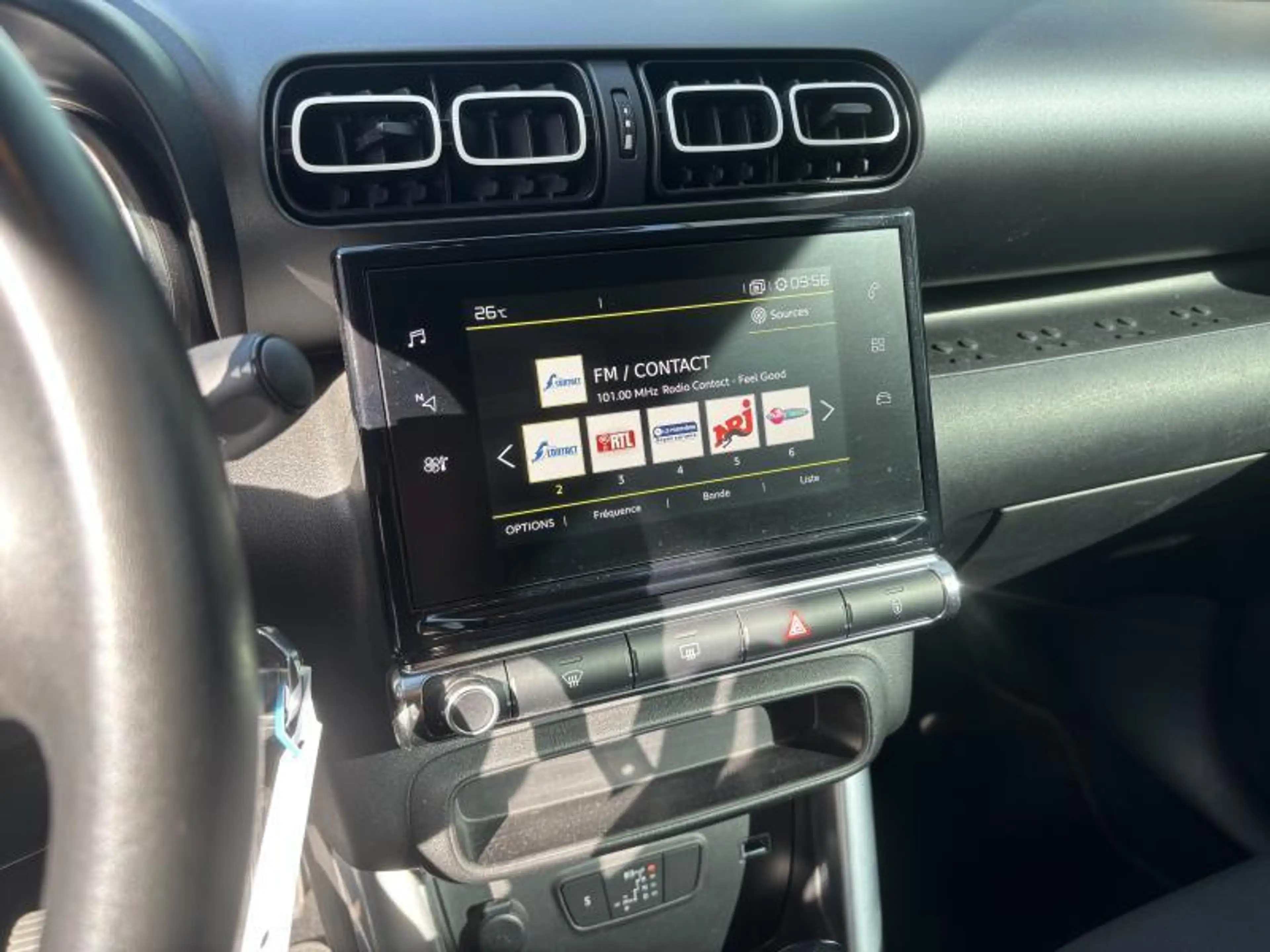 Citroen C3 Aircross shine hdi 120 auto — photo 14