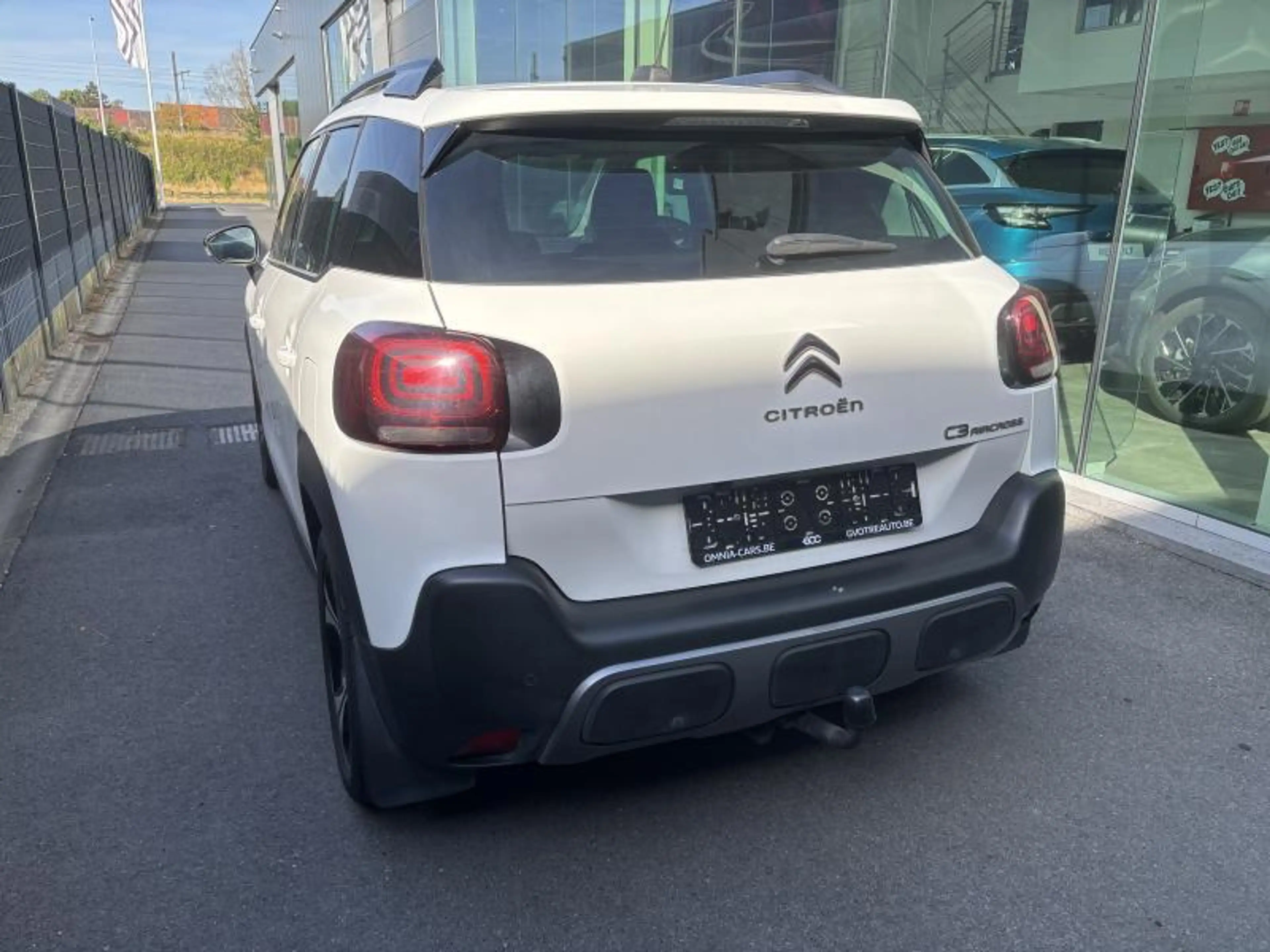 Citroen C3 Aircross shine hdi 120 auto — photo 6