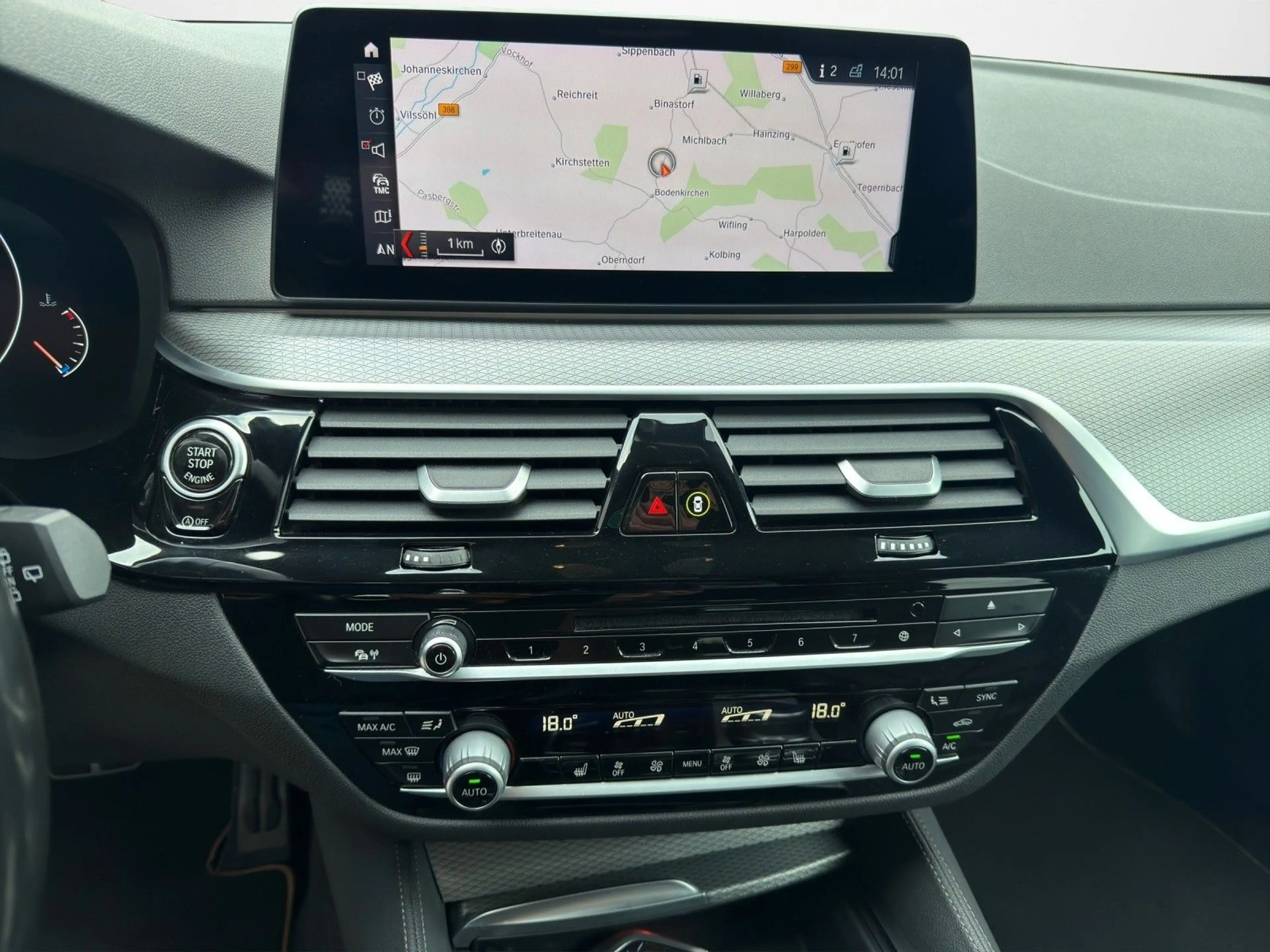 BMW 530 d xDrive M Sport Navi, AHK, Leder, 360°, WP — photo 14