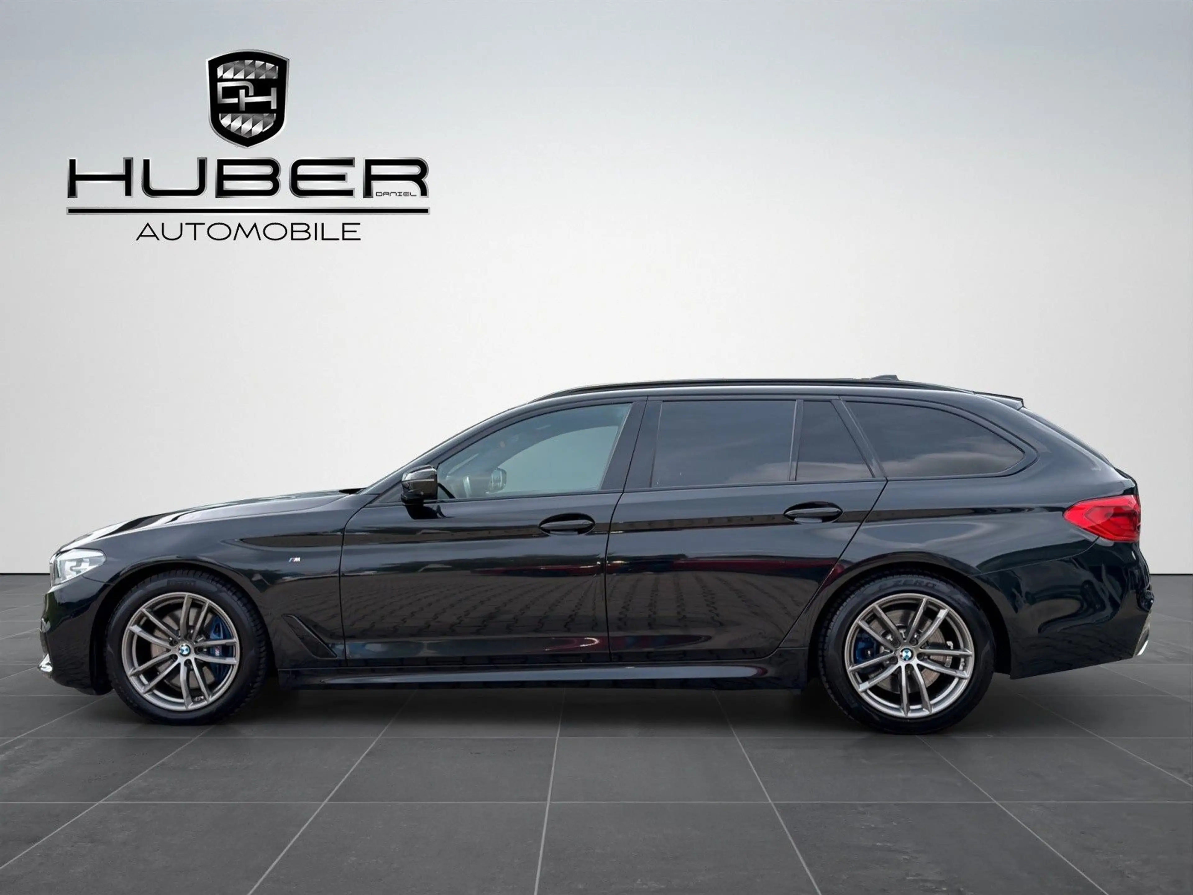BMW 530 d xDrive M Sport Navi, AHK, Leder, 360°, WP — photo 2